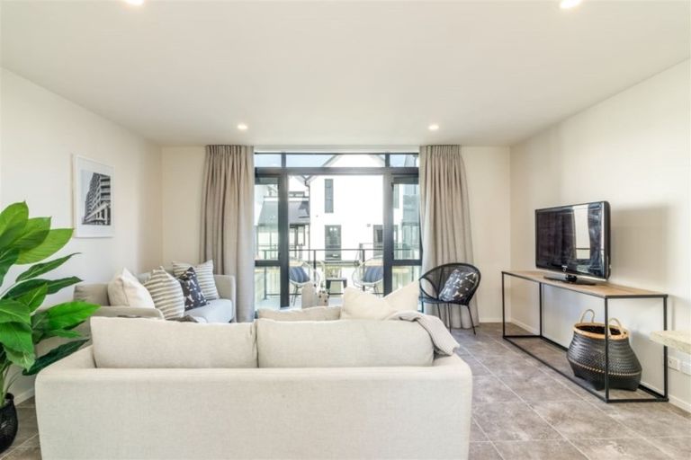 Photo of property in 1/140 Office Road, Merivale, Christchurch, 8014