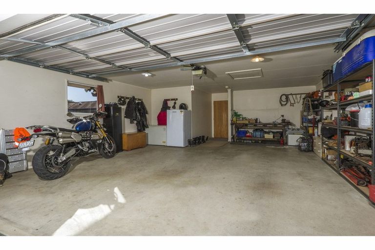 Photo of property in 24 Coleridge Place, Stoke, Nelson, 7011