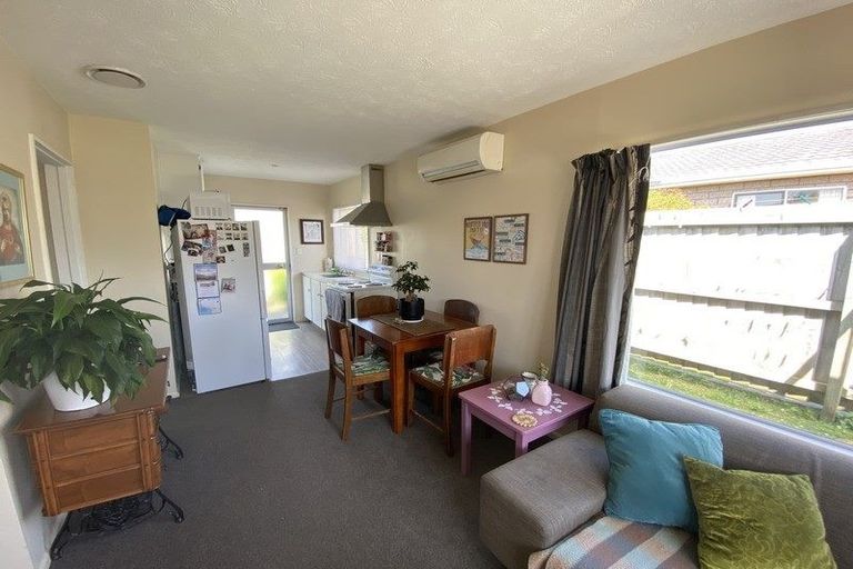 Photo of property in 2/86 Fairfield Avenue, Addington, Christchurch, 8024