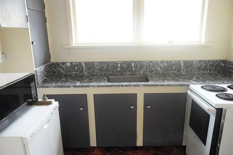 Photo of property in 54 Howe Street, North Dunedin, Dunedin, 9016