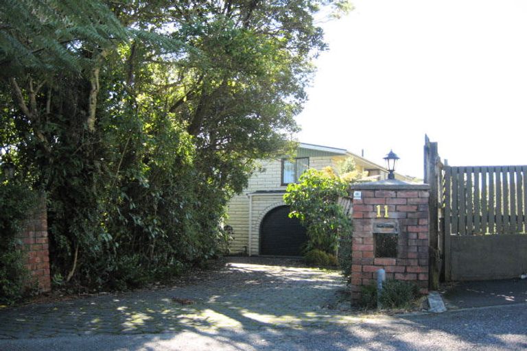 Photo of property in 11 Stanton Crescent, Karoro, Greymouth, 7805