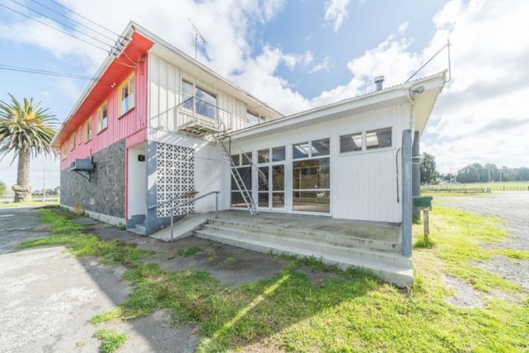 Photo of property in 1662 State Highway 3, Awahuri, Palmerston North, 4479