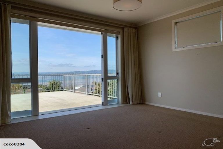 Photo of property in 100 Harbour View Road, Omokoroa, 3114