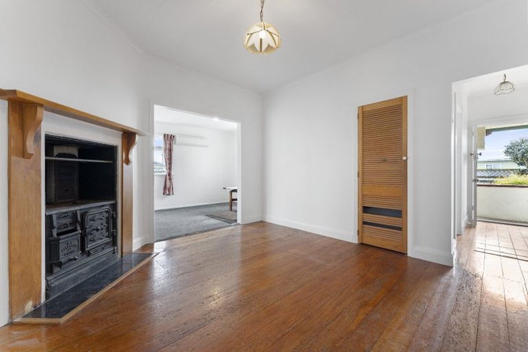 Photo of property in 37 Keepa Street, Levin, 5510