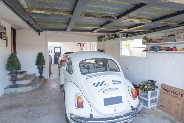 Photo of property in 135 Park Street, Winton, 9720