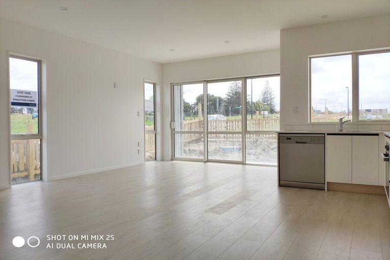 Photo of property in 2 Herekino Street, Westgate, Auckland, 0814