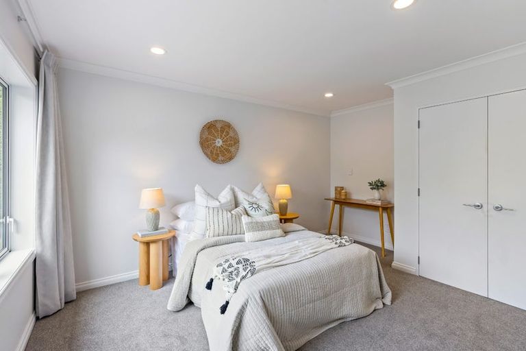 Photo of property in 13 Runanga Grove, Waikanae, 5036