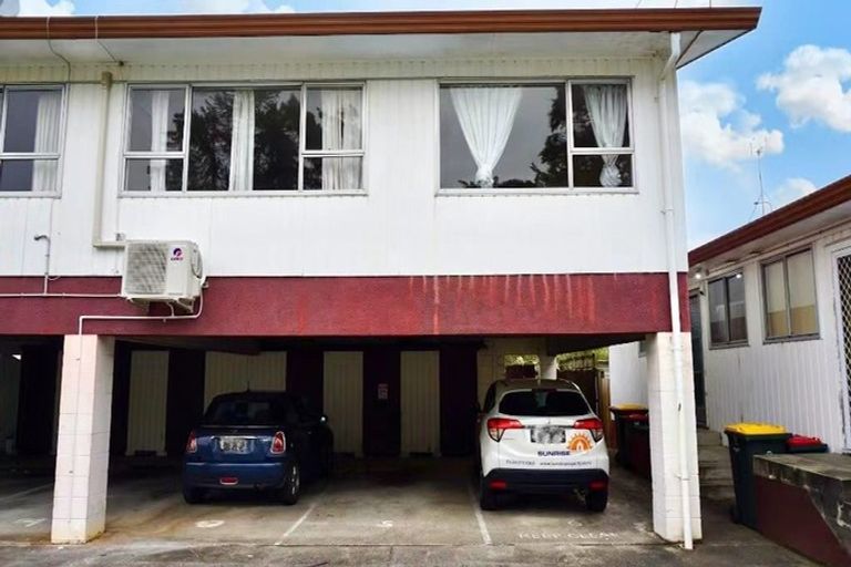 Photo of property in 6/27 Pakuranga Road, Pakuranga, Auckland, 2010