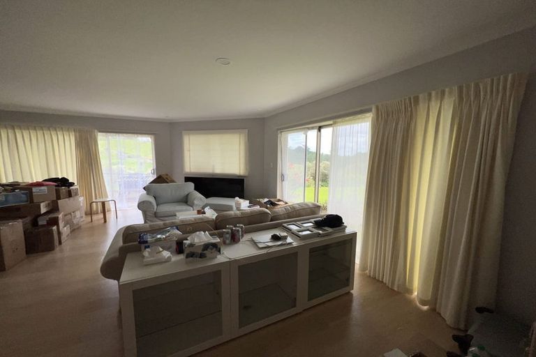 Photo of property in 28 Spur Road, Stillwater, Silverdale, 0993