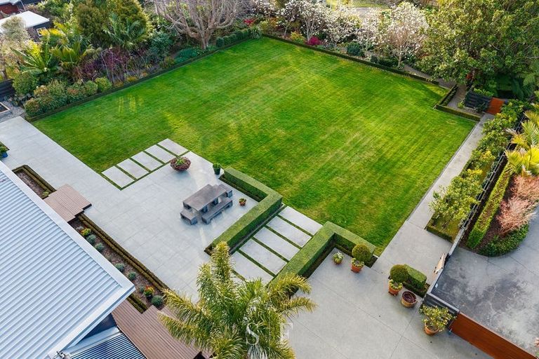 Photo of property in 8 Ngarara Road, Waikanae, 5036