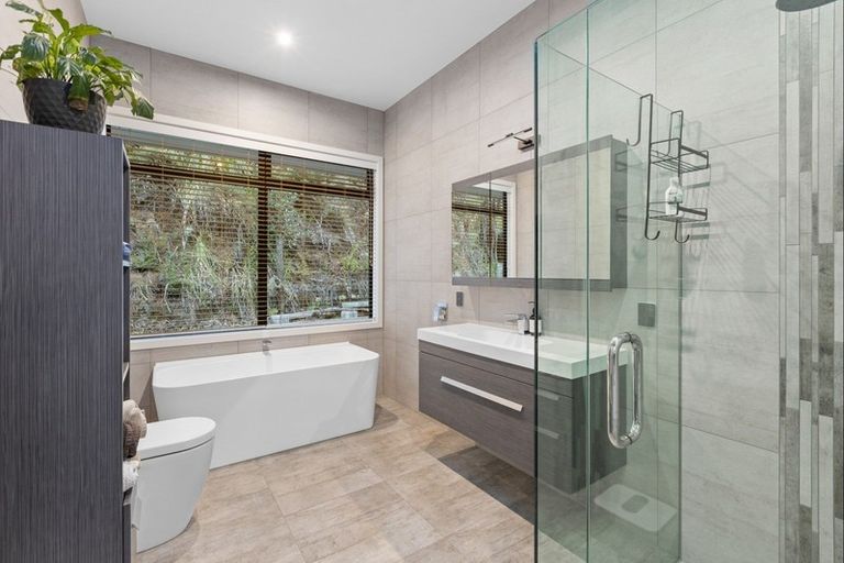 Photo of property in 123 Pinchgut Road, Kaukapakapa, 0873