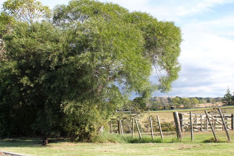 Photo of property in 7 Wades Road, Whitford, Howick, 2571