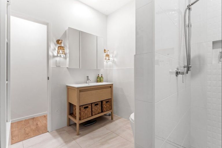 Photo of property in 4 Taumata Road, Omaha, Warkworth, 0986