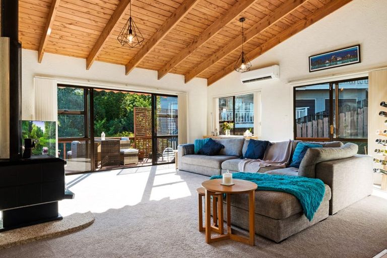 Photo of property in 16 Stredwick Drive, Torbay, Auckland, 0630