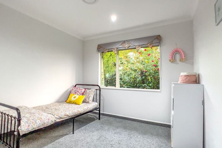 Photo of property in 399b Te Moana Road, Waikanae, 5036