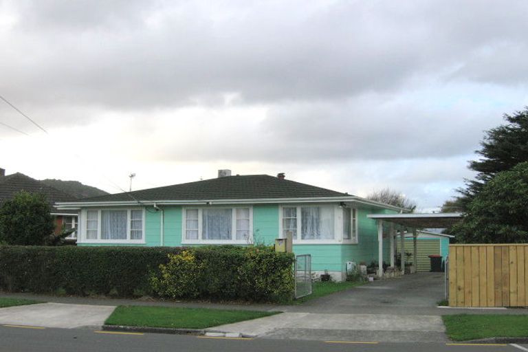 Photo of property in 1 Tocker Street, Taita, Lower Hutt, 5011