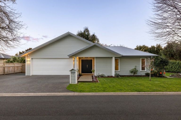Photo of property in 6 Tall Oaks Way, Bethlehem, Tauranga, 3110