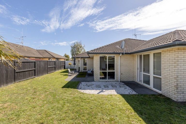 Photo of property in 106 Doncaster Drive, Papamoa Beach, Papamoa, 3118