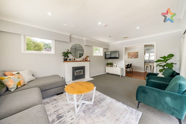 Photo of property in 46 Cedar Street, Maungaraki, Lower Hutt, 5010