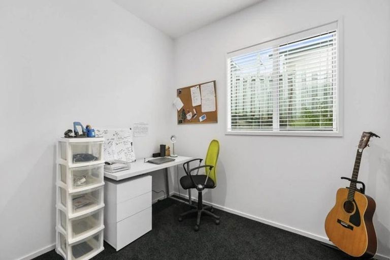 Photo of property in 72 Waikite Road, Welcome Bay, Tauranga, 3112