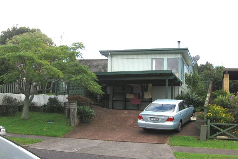 Photo of property in 17 Maugham Drive, Bucklands Beach, Auckland, 2014
