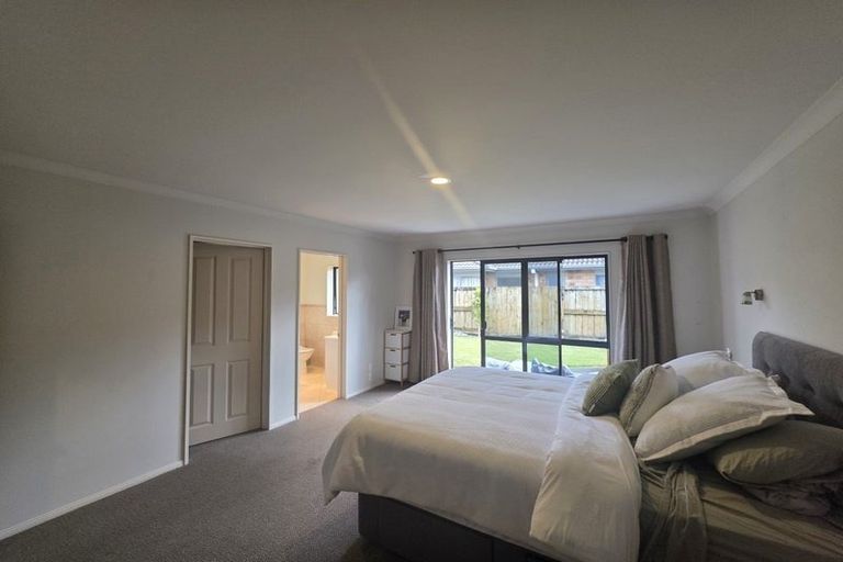 Photo of property in 15 Popata Close, Papamoa Beach, Papamoa, 3118