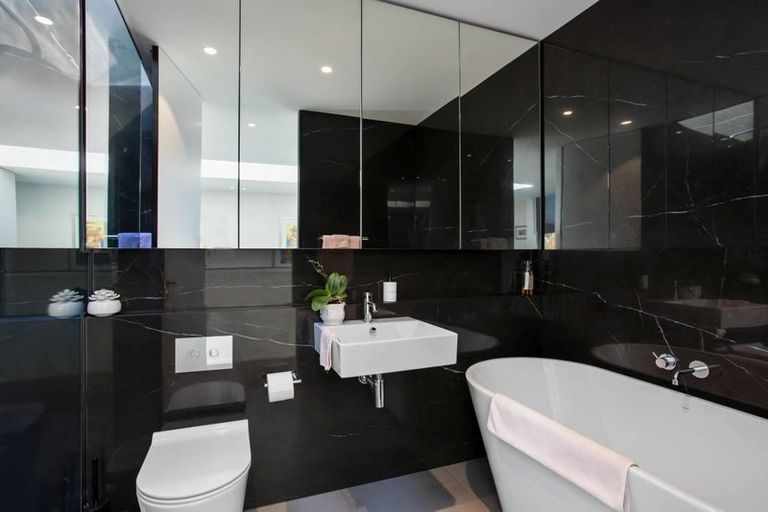 Photo of property in 155 Puriri Street, Fendalton, Christchurch, 8041