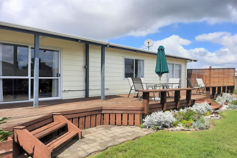 Photo of property in 36 Whitby Avenue, Whitianga, 3510