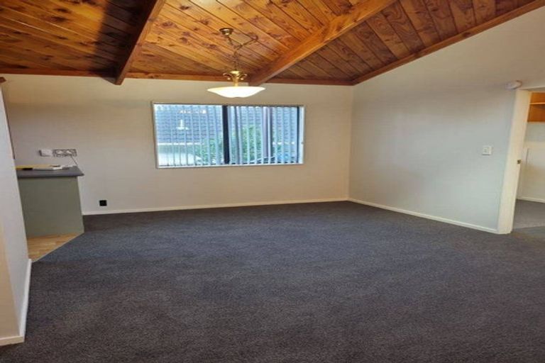 Photo of property in 31a Camellia Terrace, Maungaraki, Lower Hutt, 5010