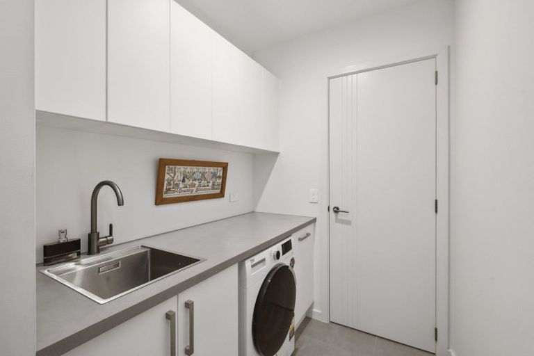 Photo of property in 5 Maunganamu Drive, Wharewaka, Taupo, 3330