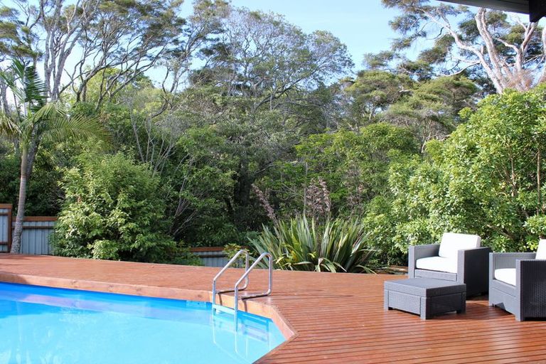 Photo of property in 7 Wades Road, Whitford, Howick, 2571