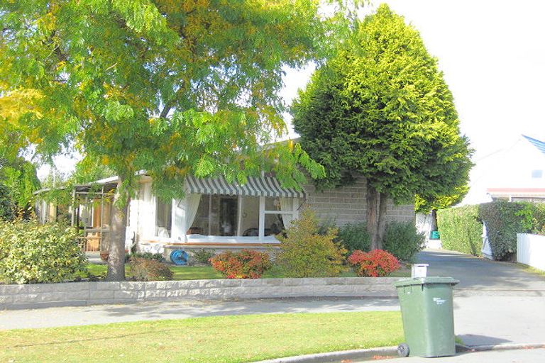 Photo of property in 5 Parkinson Place, Ilam, Christchurch, 8041