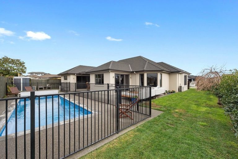 Photo of property in 6 Santiago Place, Flagstaff, Hamilton, 3210