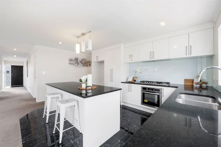 Photo of property in 56 Hughs Way, Flat Bush, Auckland, 2019