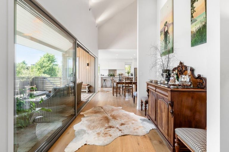 Photo of property in 10 Avignon Place, Fairhall, 7272