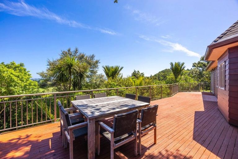 Photo of property in 251 Whitehills Road, Waitoki, 0994