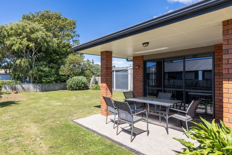 Photo of property in 59 Lismore Street, Merrilands, New Plymouth, 4312