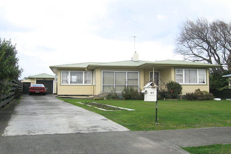 Photo of property in 27 Montgomery Street, Feilding, 4702