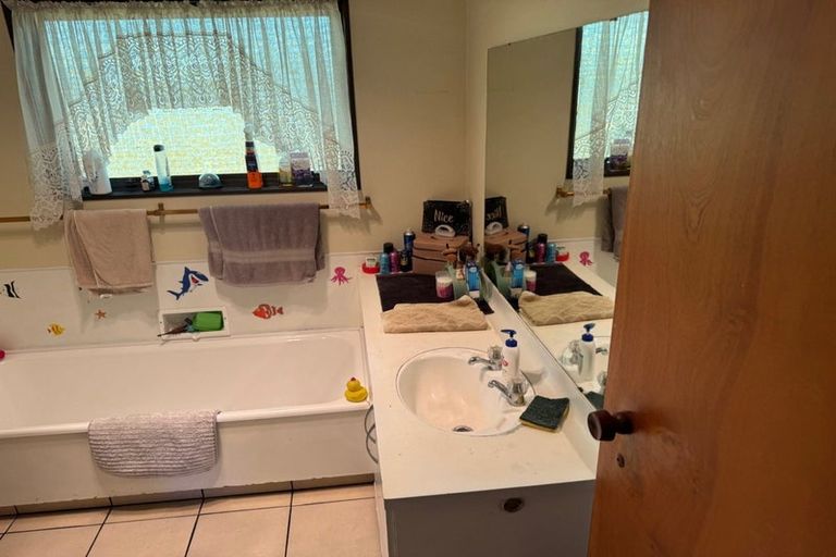 Photo of property in 528 Kennedy Road, Greenmeadows, Napier, 4112