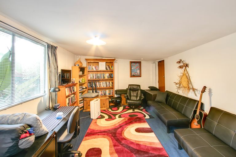 Photo of property in 90 Te Awa Avenue, Te Awa, Napier, 4110