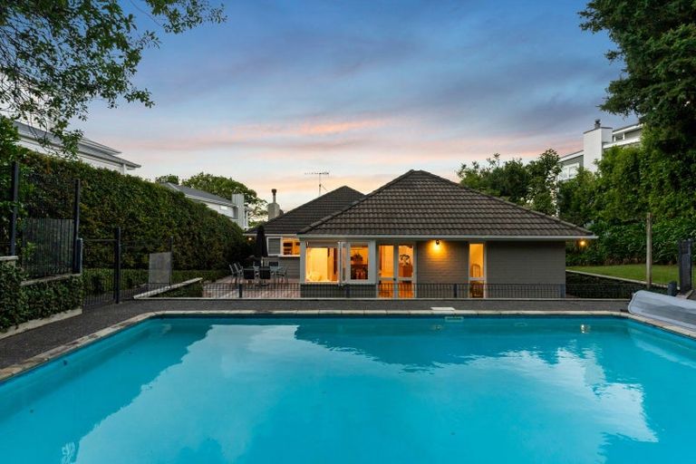 Photo of property in 41 Rutherford Terrace, Meadowbank, Auckland, 1072