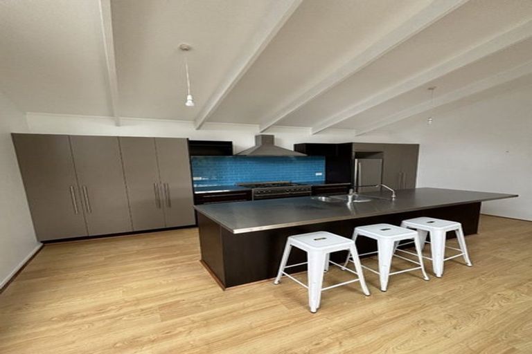 Photo of property in 103 Motutara Road, Muriwai, Waimauku, 0881