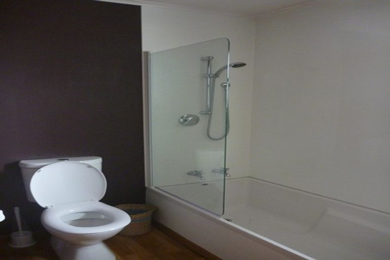 Photo of property in 19 Ilford Place, Awapuni, Palmerston North, 4412