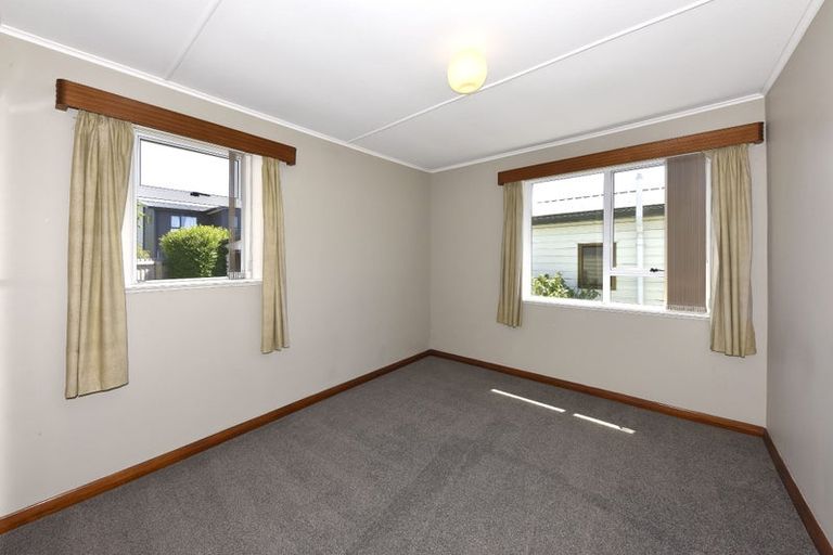 Photo of property in 5 Westcott Street, Dallington, Christchurch, 8061