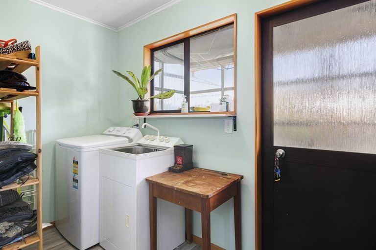 Photo of property in 18 Palmer Place, Taieri Beach, Brighton, 9091