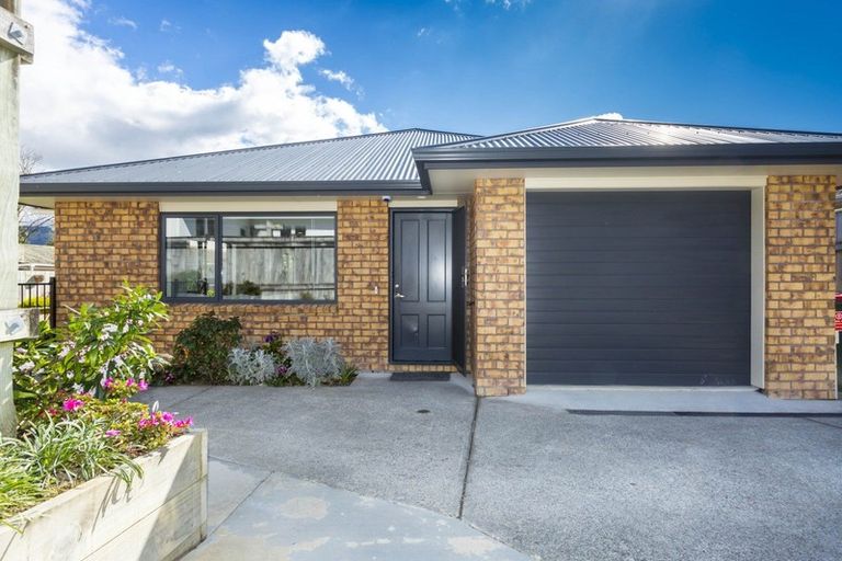 Photo of property in 56a Martin Street, Wallaceville, Upper Hutt, 5018