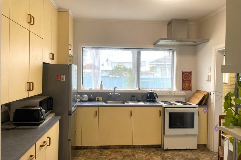 Photo of property in 28a Bell Road, Waiwhetu, Lower Hutt, 5010