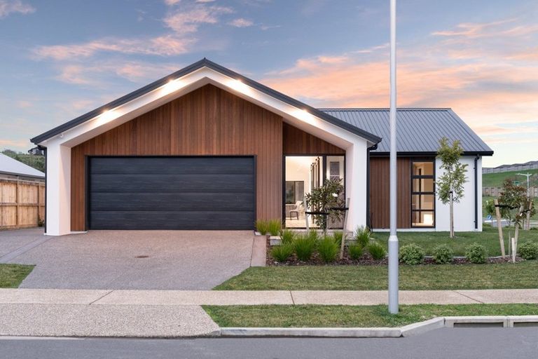 Photo of property in 129 Whakaturou Crescent, Pyes Pa, Tauranga, 3112