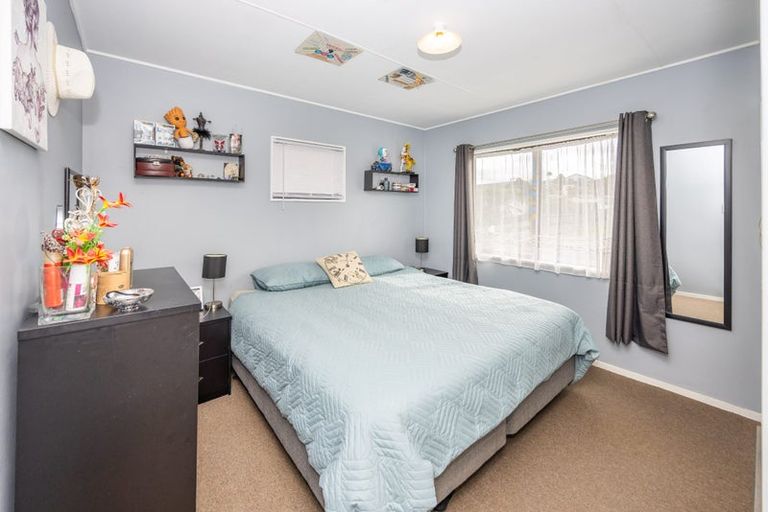 Photo of property in 12a Pringle Place, Nawton, Hamilton, 3200