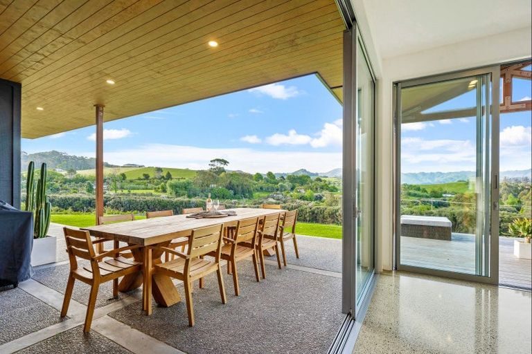 Photo of property in 113 Takatu Road, Tawharanui Peninsula, Warkworth, 0986